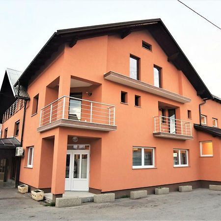Privatni Smjestaj Most Otočac Dış mekan fotoğraf