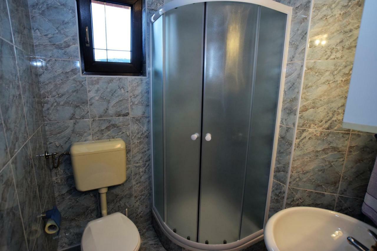 Privatni Smjestaj Most Otočac Dış mekan fotoğraf